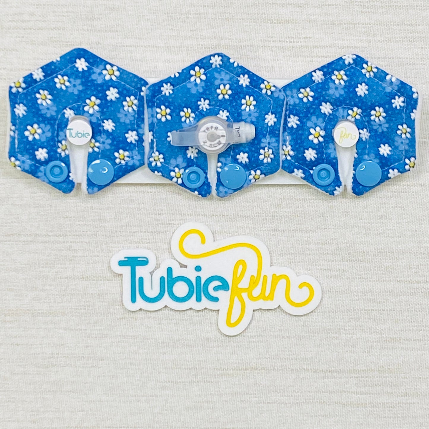 Mini Hexagon G-Tube Button Pad Cover - Small Daises on Blue