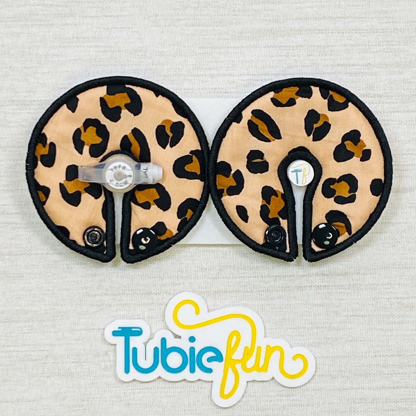 Button Pad Cover Large - Cream Leopard Print