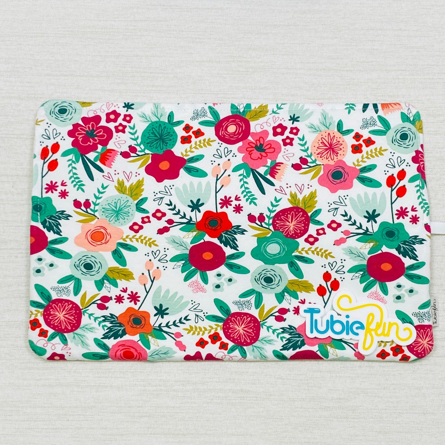 Syringe Roll - Flowers on White