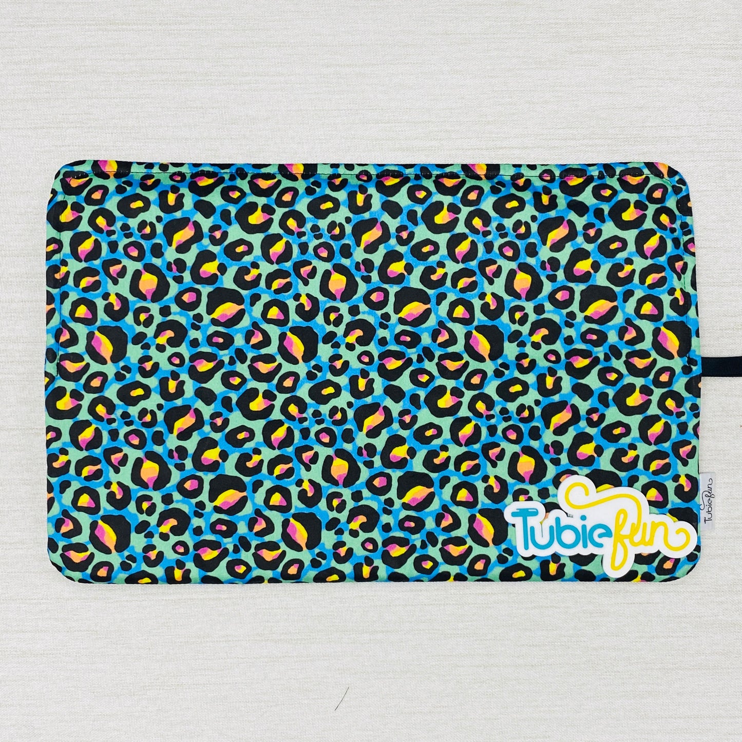Syringe Roll - Kasey Rainbow Neon Leopard