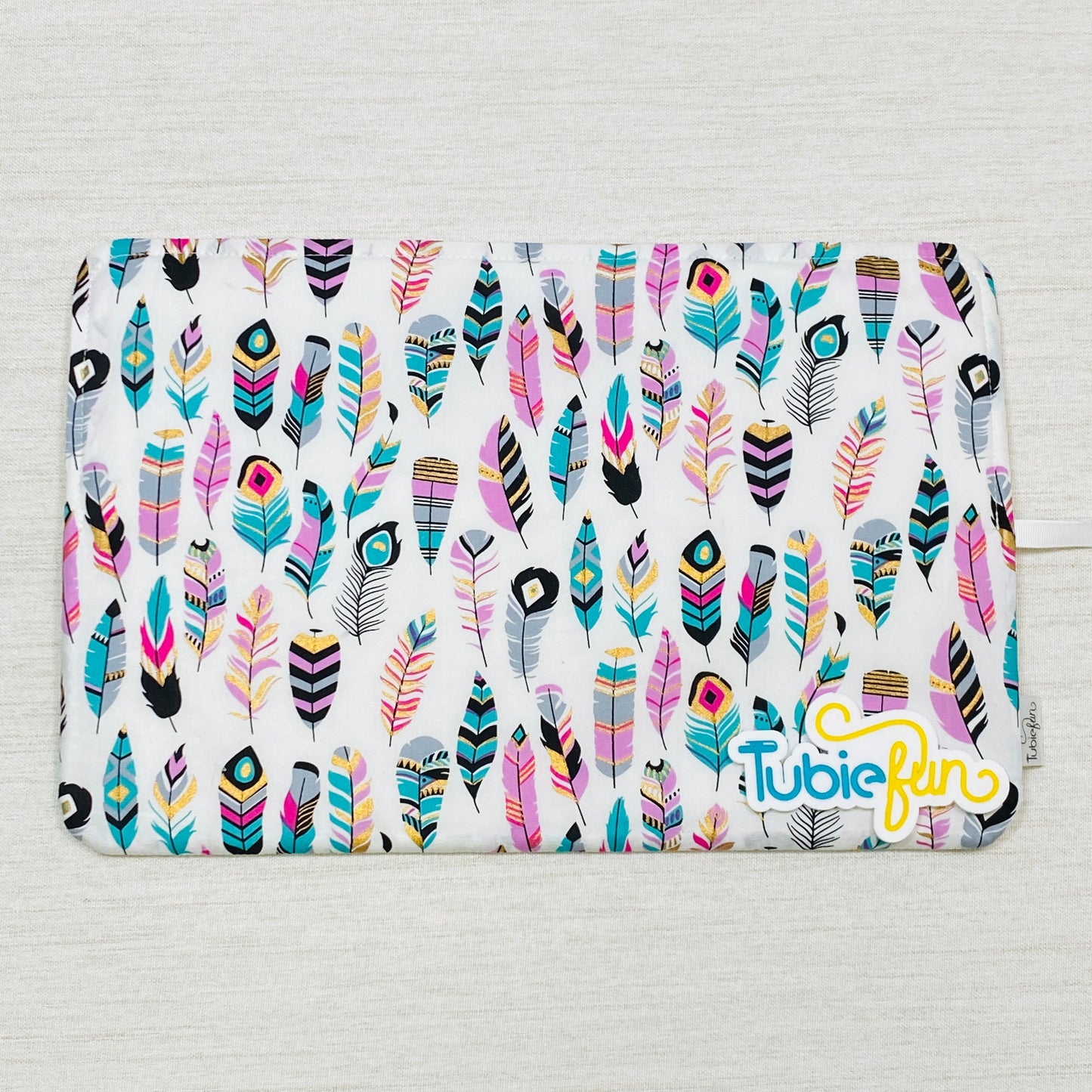 Syringe Roll - Teal Feathers
