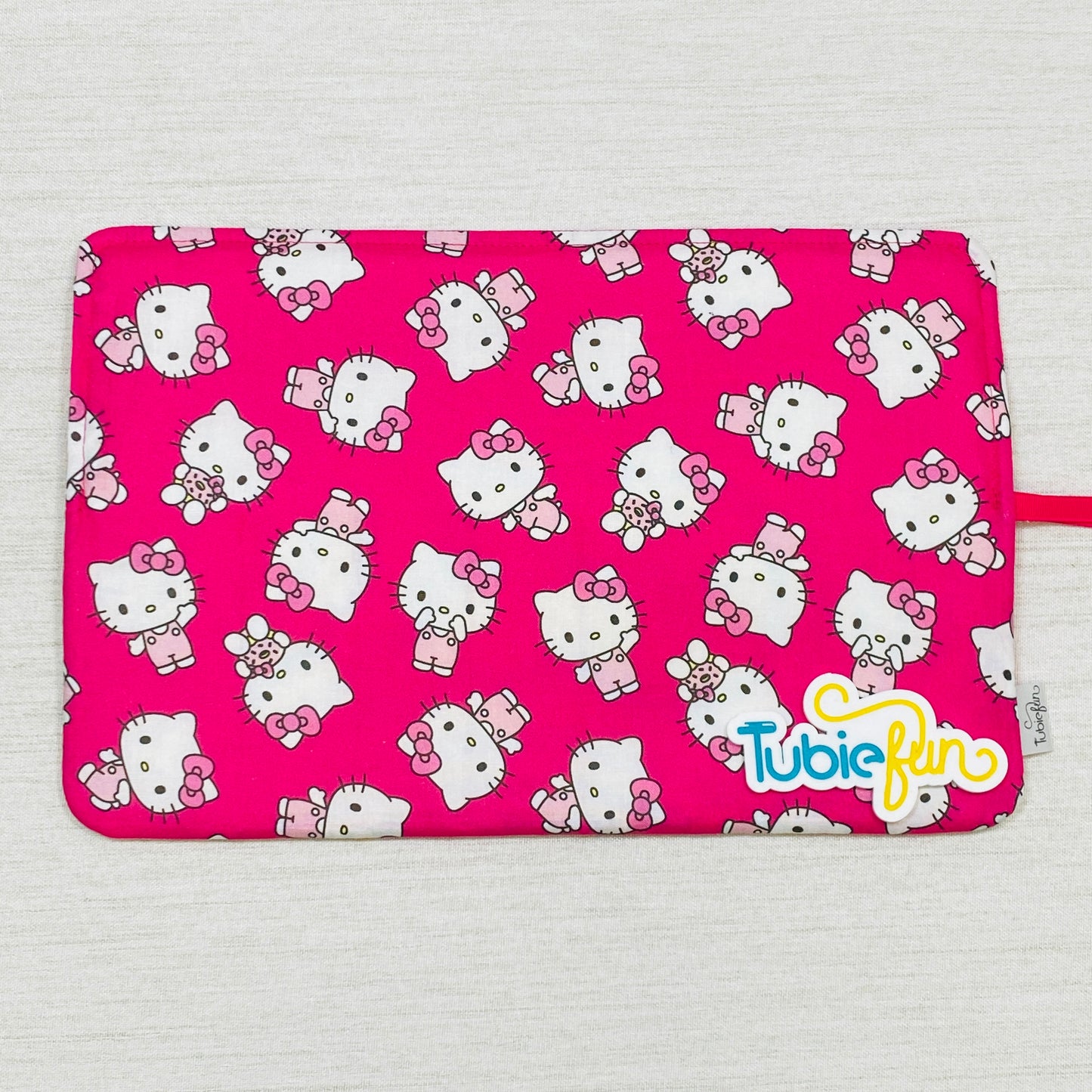 Syringe Roll - Kitty on Pink