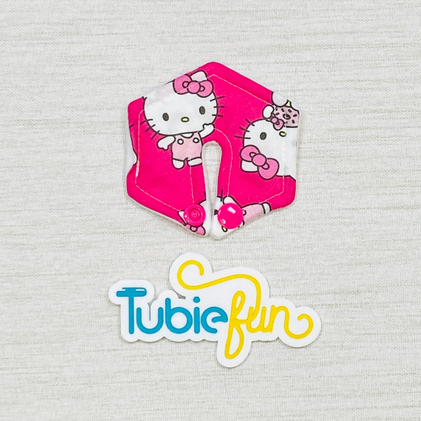 Hexagon G-Tube Button Pad Cover - Kitty on Pink