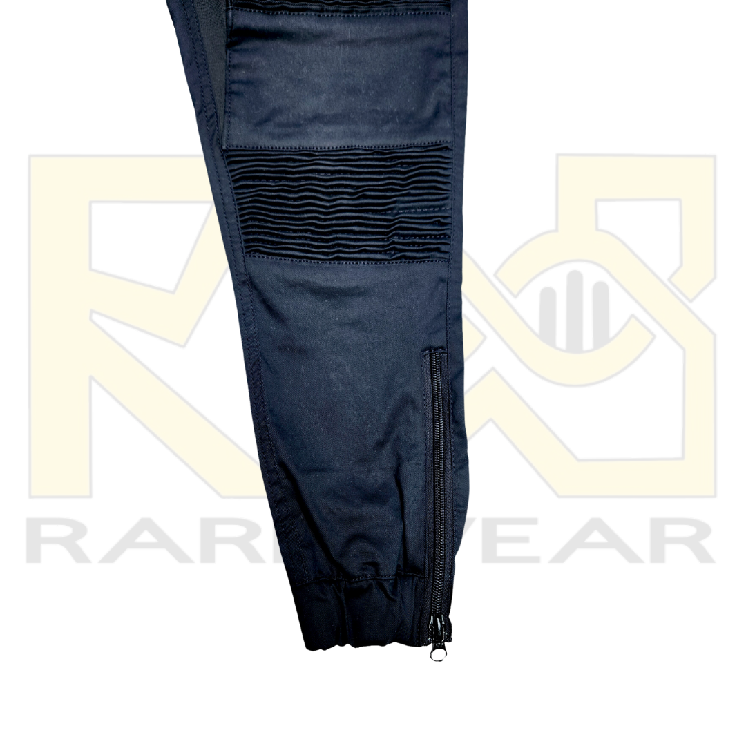 Michael Black OrthoEase Signature Chino – ankle zip detail