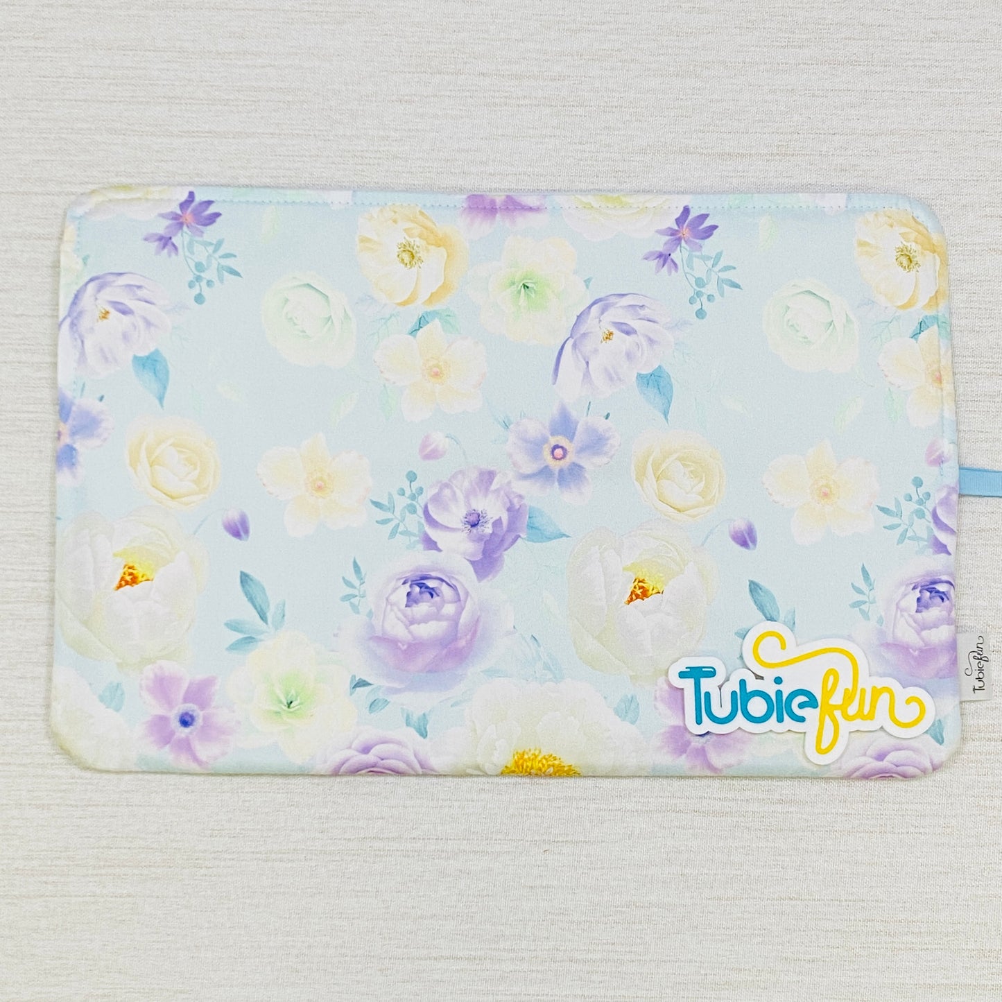 Syringe Roll - Coloured Roses on Baby Blue