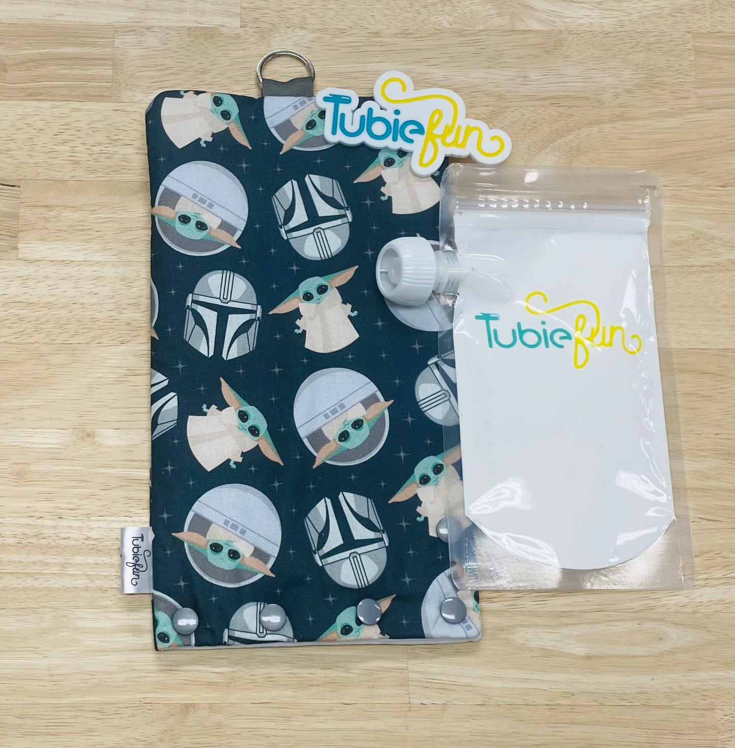 Insulated Milk Bag Suitable for Tubie Fun 500ml Reusable Pouches - Baby Green Alien and Helmets