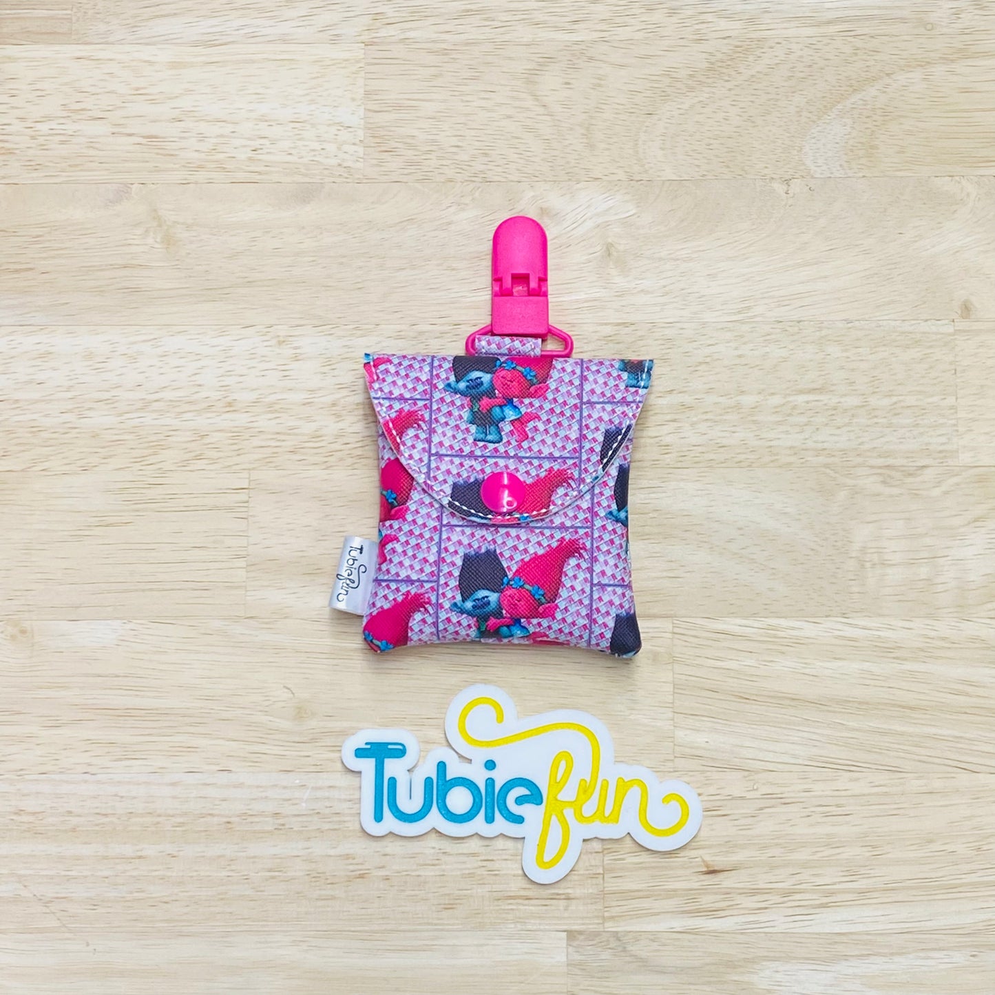 Tubing Pouch - Dancing Characters on Check