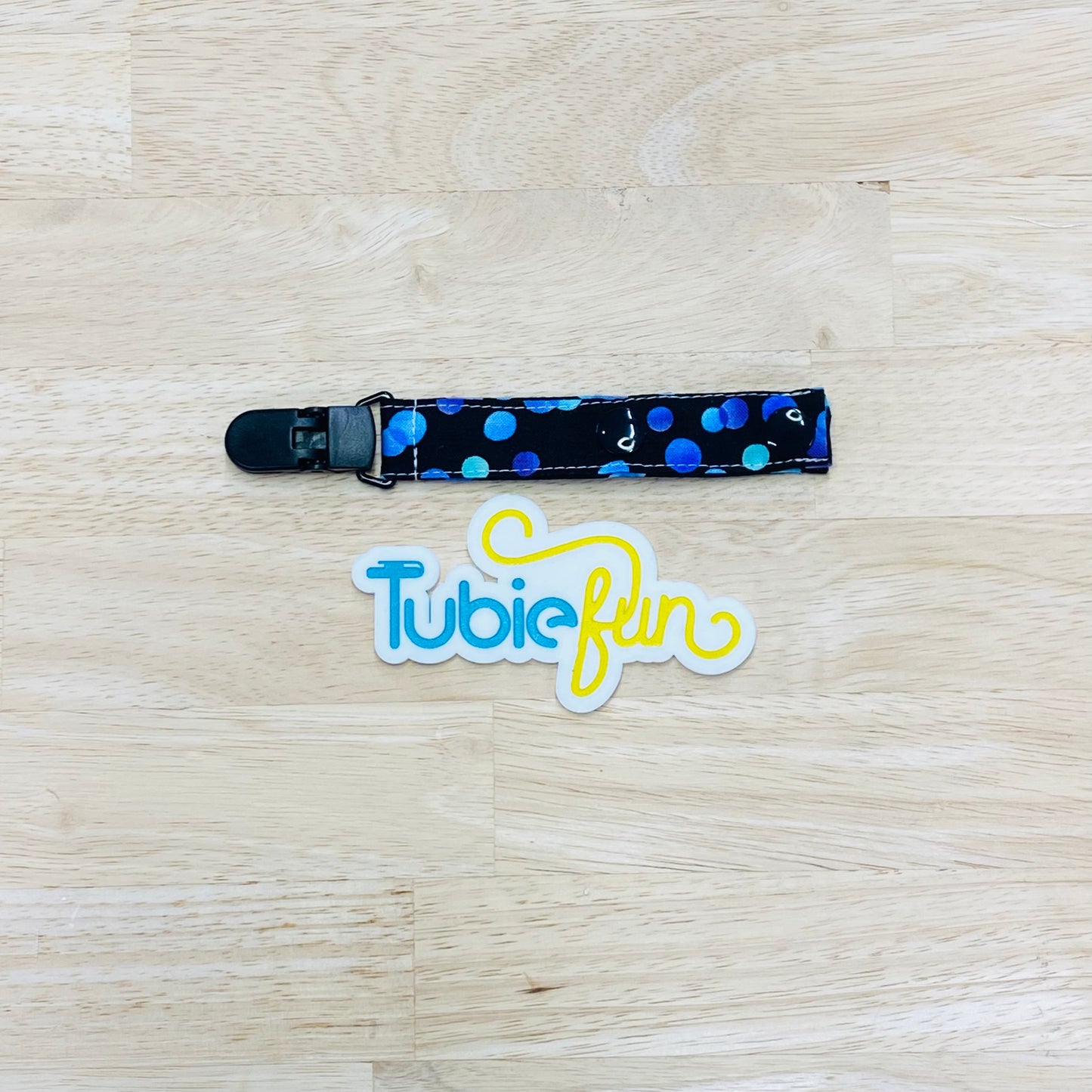 Clip Chain - Purple and Blue Dots on Black